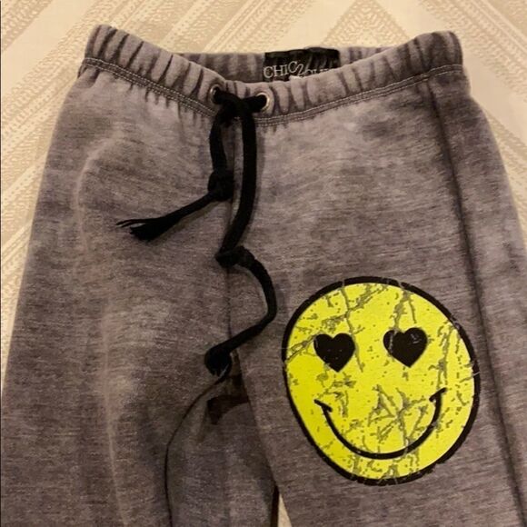 Chic2Chic Grey Faded Smiley Face Tie Sweatpants - Picture 3 of 6